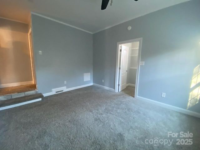 622 S Carolina Avenue, Statesville, NC 28677