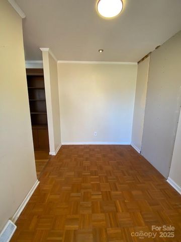 622 S Carolina Avenue, Statesville, NC 28677