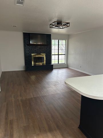 1018 Clark, Mexia, TX 76667
