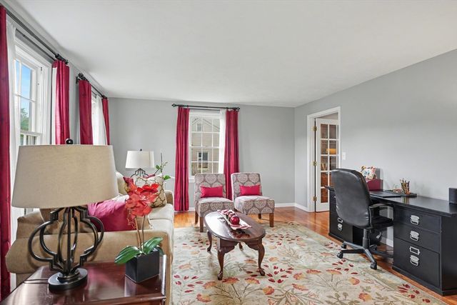 15 Lanthorn Rd, Northborough, MA 01532
