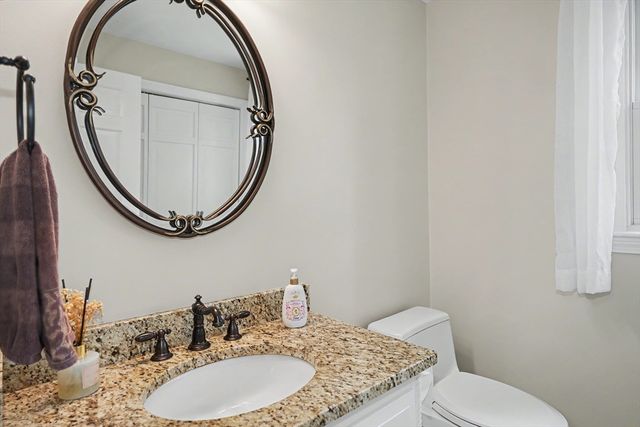 15 Lanthorn Rd, Northborough, MA 01532