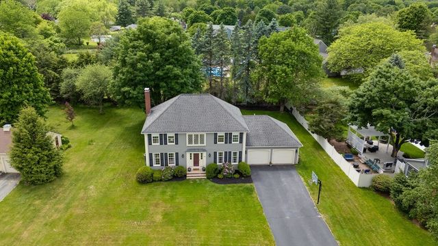 15 Lanthorn Rd, Northborough, MA 01532