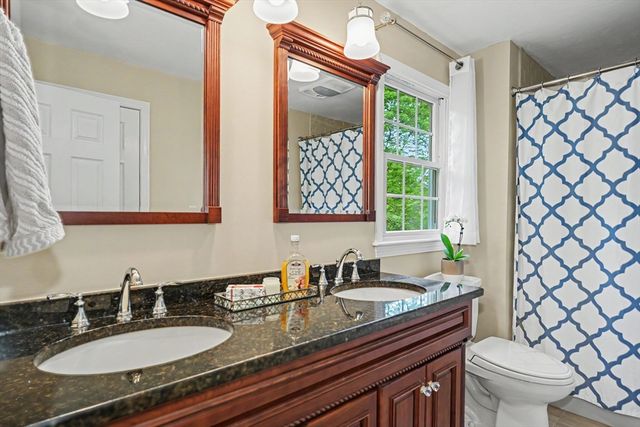 15 Lanthorn Rd, Northborough, MA 01532