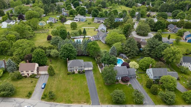 15 Lanthorn Rd, Northborough, MA 01532
