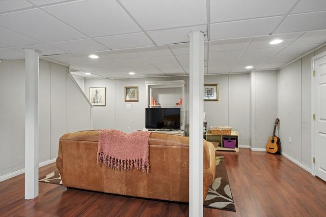 15 Lanthorn Rd, Northborough, MA 01532