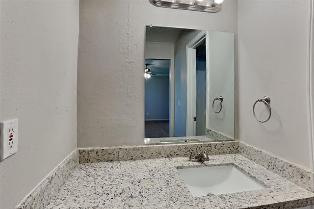 2315 Shadbury Court, Houston, TX 77339