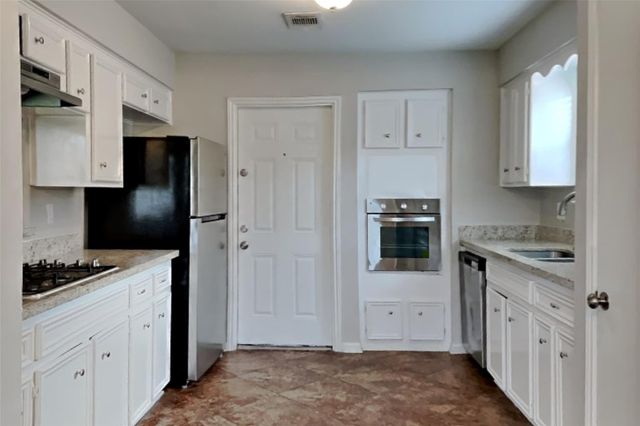 2315 Shadbury Court, Houston, TX 77339