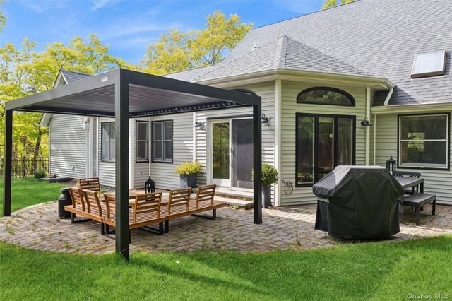 2 Red Creek Circle, Hampton Bays, NY 11946