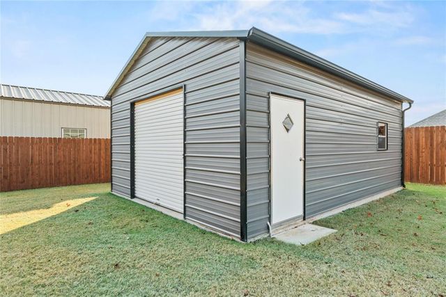 1441 Antler Ridge Road, Tuttle, OK 73089