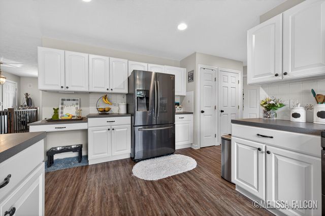 7422 Whistlevale Drive SW, Byron Center, MI 49315