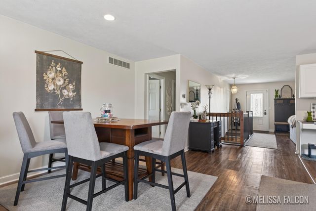 7422 Whistlevale Drive SW, Byron Center, MI 49315