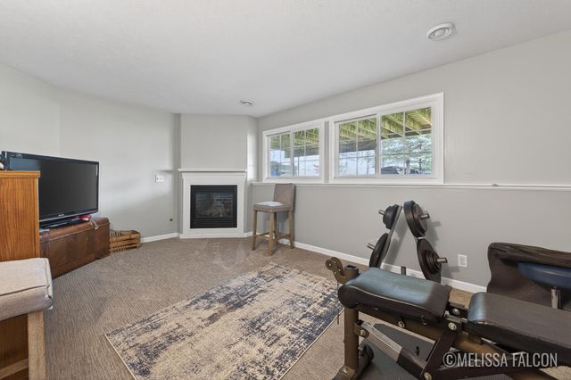 7422 Whistlevale Drive SW, Byron Center, MI 49315