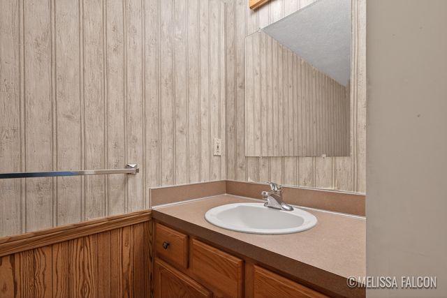 7422 Whistlevale Drive SW, Byron Center, MI 49315