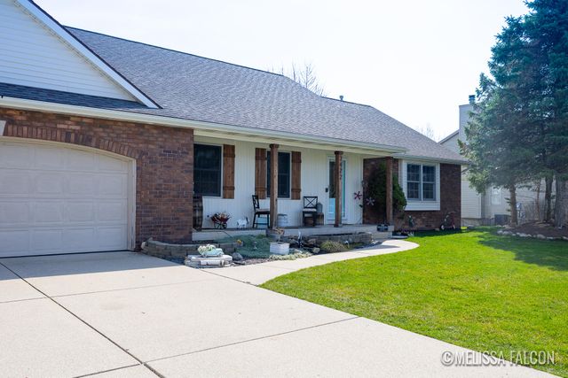 7422 Whistlevale Drive SW, Byron Center, MI 49315
