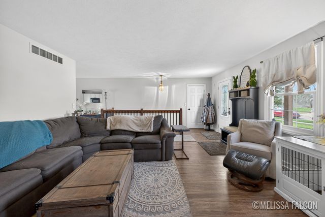 7422 Whistlevale Drive SW, Byron Center, MI 49315