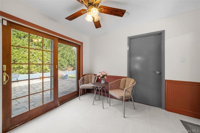 3 Split Rail Lane, East Setauket, NY 11733