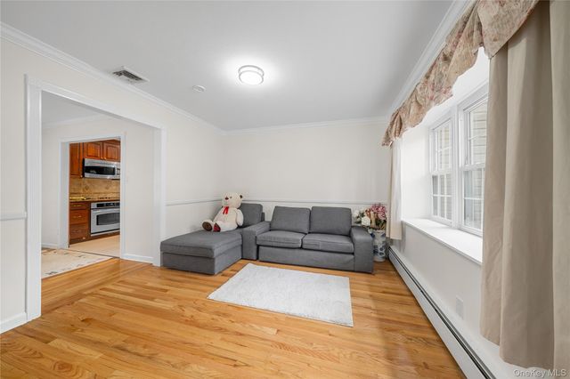 3 Split Rail Lane, East Setauket, NY 11733