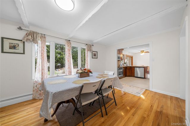 3 Split Rail Lane, East Setauket, NY 11733