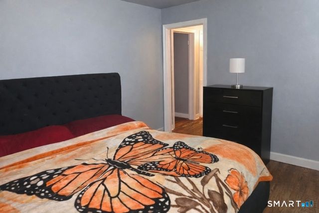 1002 Winchester Avenue, Hamden, CT 06517