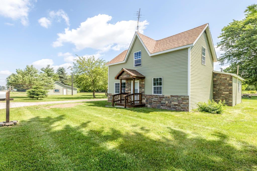 2649 Sherman Road, Applegate, MI 48401