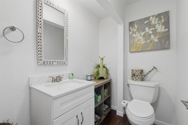 401 Clearview Avenue, Friendswood, TX 77546