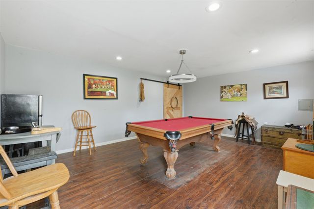 401 Clearview Avenue, Friendswood, TX 77546