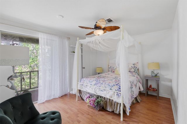 401 Clearview Avenue, Friendswood, TX 77546