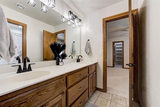 336 NE Angela Circle, Piedmont, OK 73078