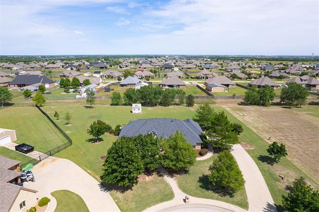 336 NE Angela Circle, Piedmont, OK 73078