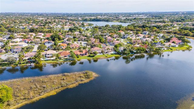 1008 NW 180th Ave, Pembroke Pines, FL 33029