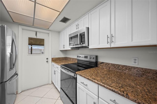 405 N HAWTHORN CIRCLE, Winter Springs, FL 32708