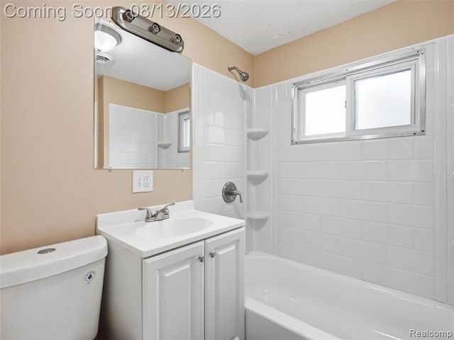 1105 Whiting Street, Saint Clair, MI 48079