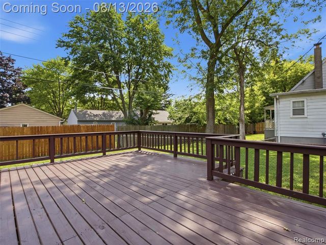 1105 Whiting Street, Saint Clair, MI 48079