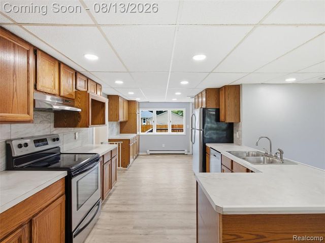 1105 Whiting Street, Saint Clair, MI 48079