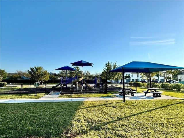 15314 Wildflower CIR, Naples, FL 34119