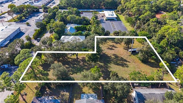 Terrace AVE, Naples, FL 34104