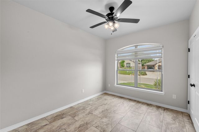 3405 Waggoner DR, Belton, TX 76513