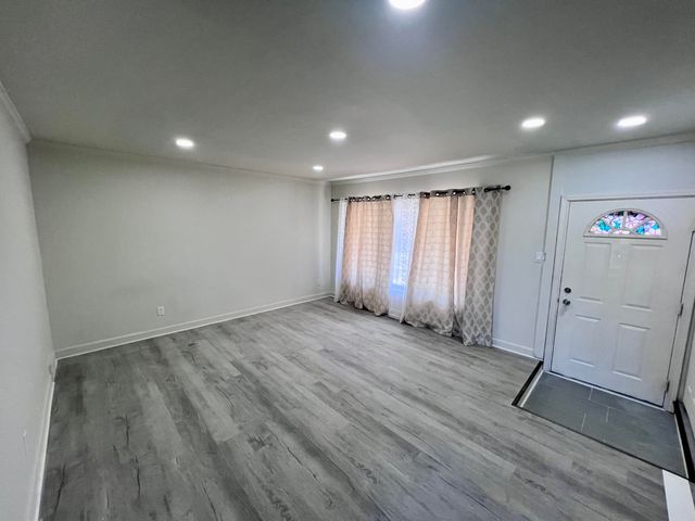 4709 Gerald Street, Warren, MI 48092