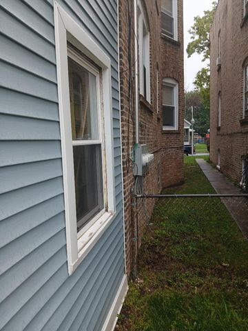 1110 N Massasoit Avenue, Chicago, IL 60651