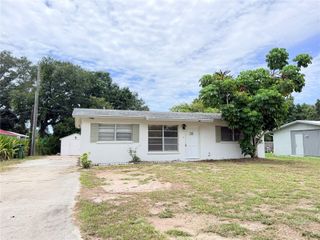 3842 HAWKEYE CIRCLE, Sarasota, FL 34232