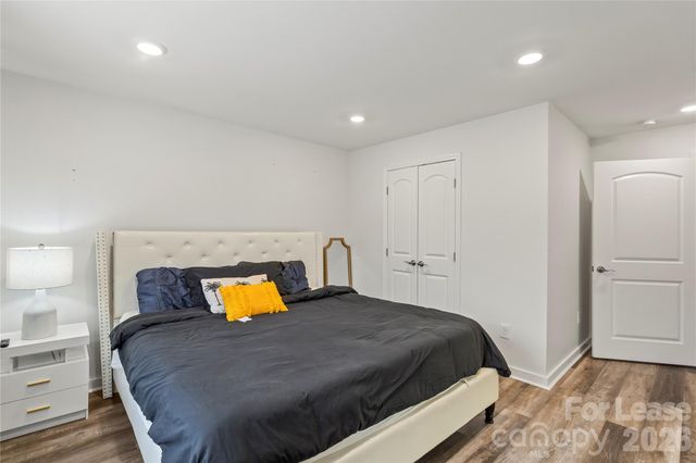 2813 Ava Avenue, Charlotte, NC 28208