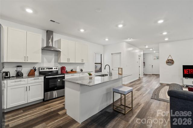 2813 Ava Avenue, Charlotte, NC 28208