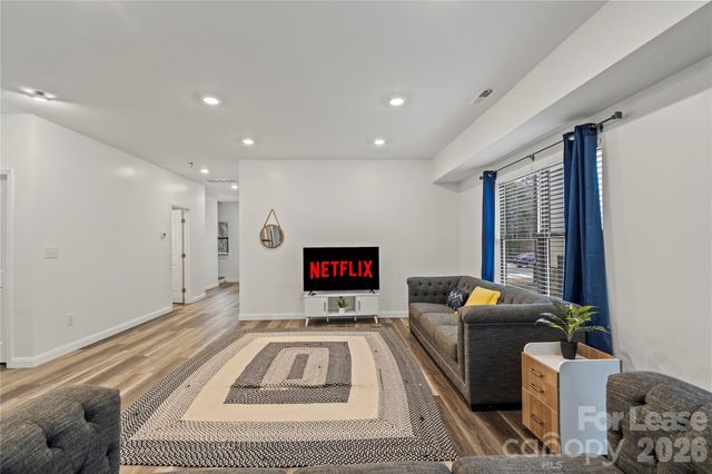 2813 Ava Avenue, Charlotte, NC 28208