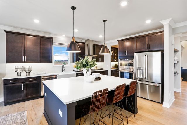 717 Fairfield Drive, Oswego, IL 60543