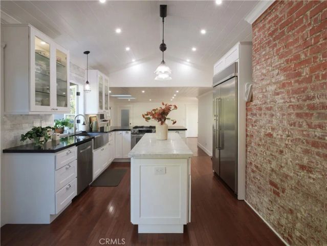 300 Via Alcance, Palos Verdes Estates, CA 90274