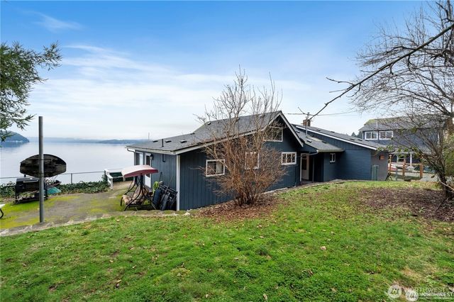 22730 N US 101 N, Hoodsport, WA 98548