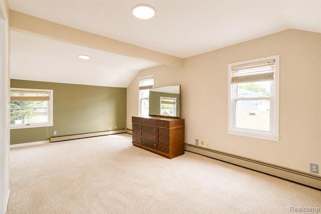22464 Beach Street, Saint Clair Shores, MI 48081