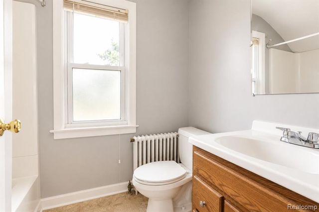 22464 Beach Street, Saint Clair Shores, MI 48081