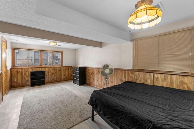 3815 Brookdale Circle N, Brooklyn Park, MN 55443