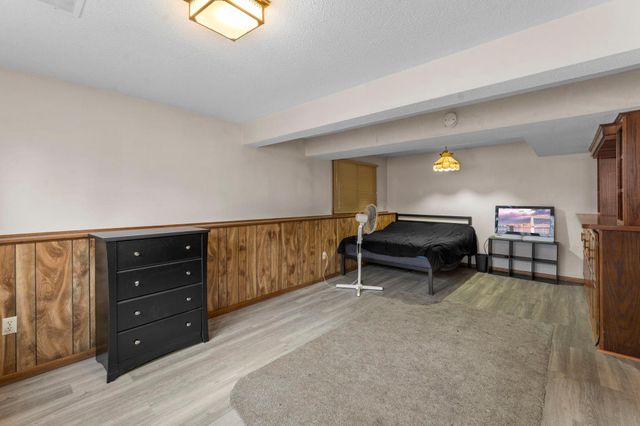 3815 Brookdale Circle N, Brooklyn Park, MN 55443